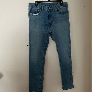 Men’s Levi’s 512 lightwash jeans